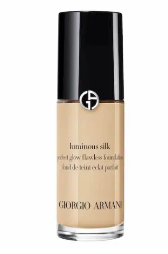 Armani Beauty
Mini Luminous Silk Perfect Glow Flawless Oil-Free Foundation