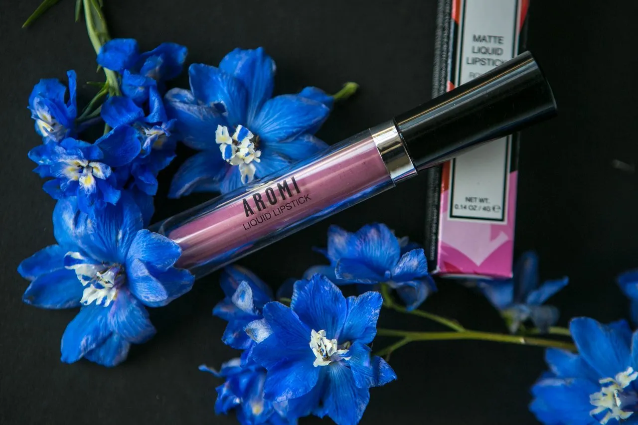 Aromi Mauve Matte Liquid Lipstick | Rosy Pink Lip Color with Blue Undertones, Vegan, Cruelty-free, Long-lasting Makeup, Waterproof, Handmade (Miss Mauve)
