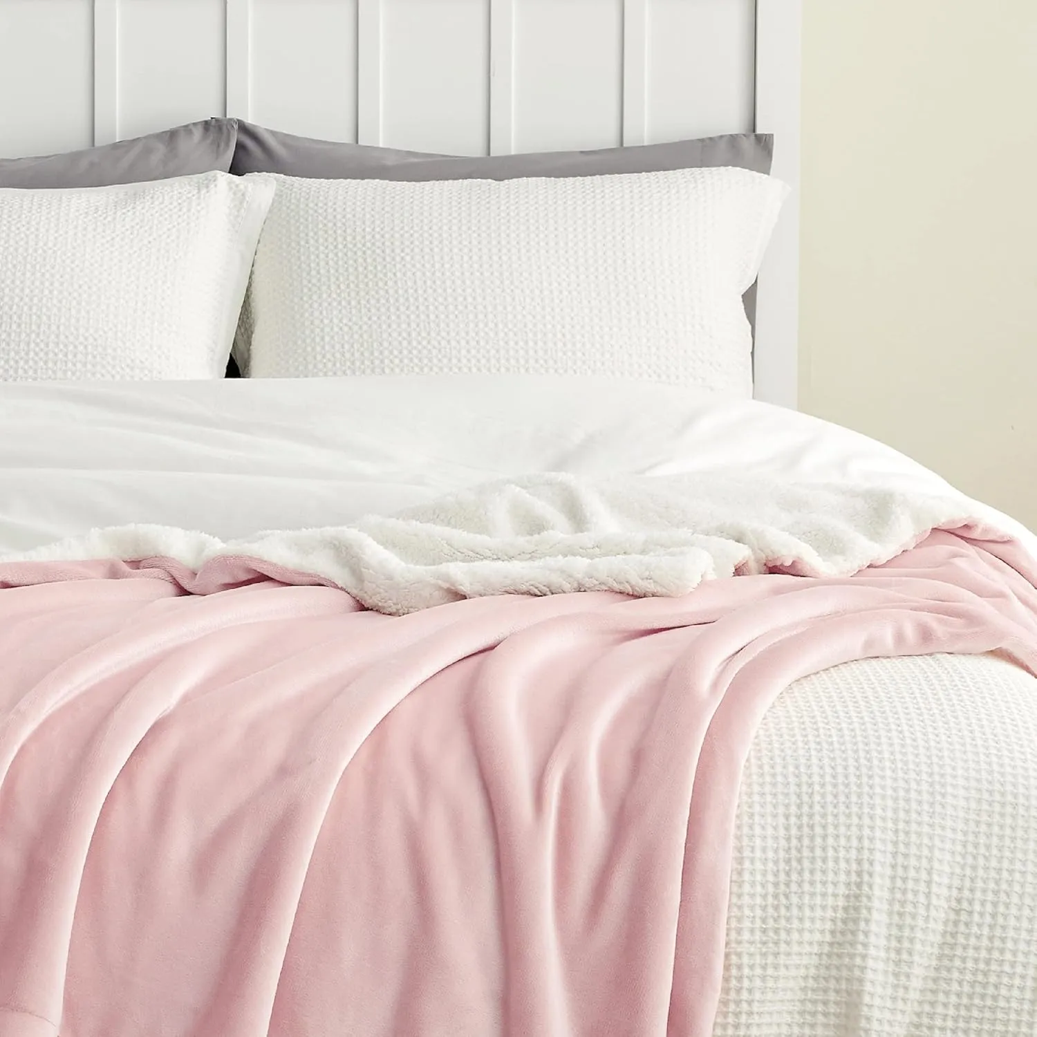 Bedsure Sherpa Fleece Throw Blanket for Couch - Thick and Warm, Soft Fuzzy Plush Throw Blanket for Winter, Pink, 50x60 Inches
