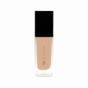 Foundation - Warm Nude for a Flawless Radiant Glow