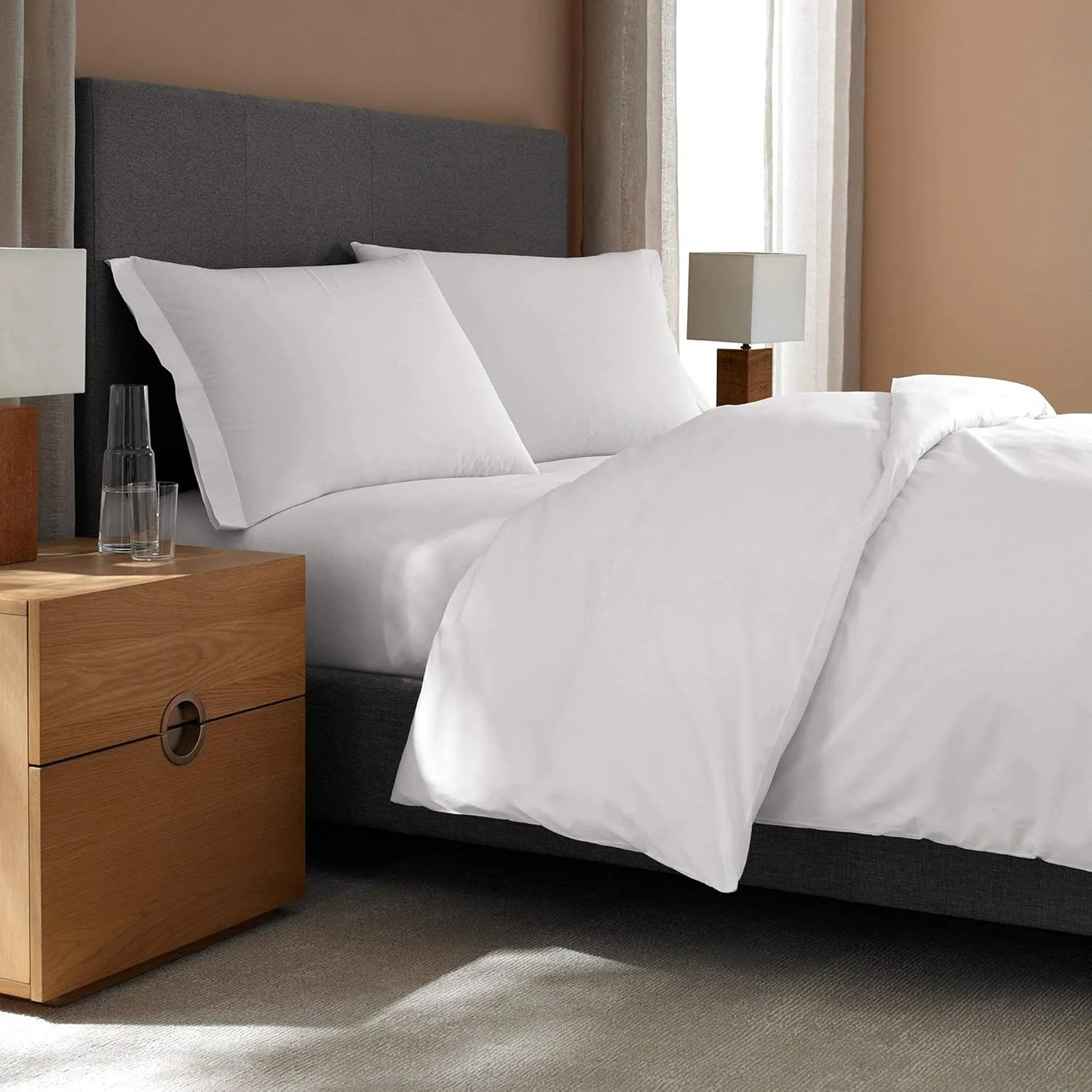 H by Frette Percale Fitted Sheet (Queen) - Luxury All-White Fitted Bed Sheet/Cool and Crisp, Recommended for Anyone Who Gets Hot at Night / 100% Long-Staple Cotton