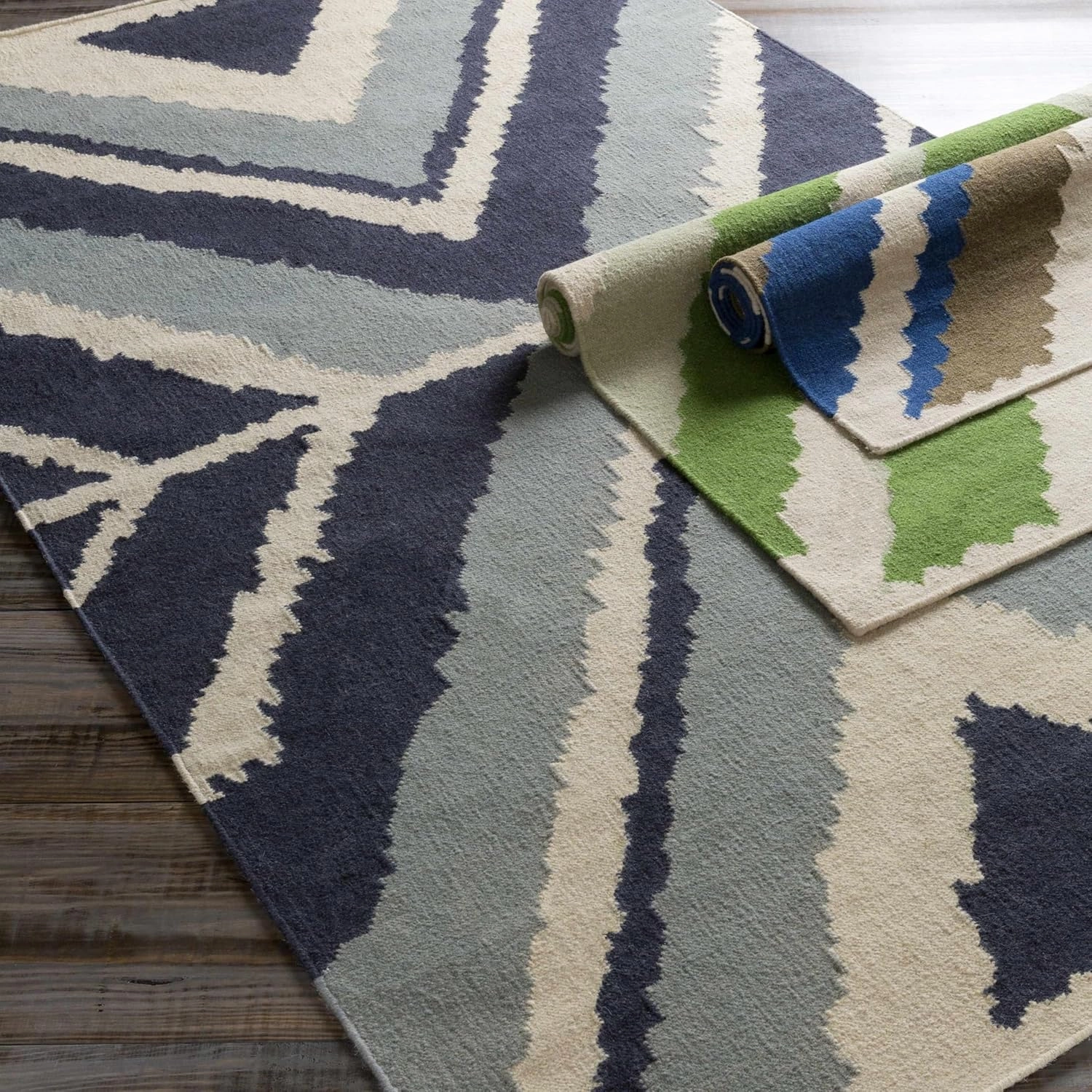 Hauteloom Doncaster Wool Living Room, Bedroom Area Rug - Bohemian, Transitional - Navy, Peach, Charcoal - 2' x 3'
