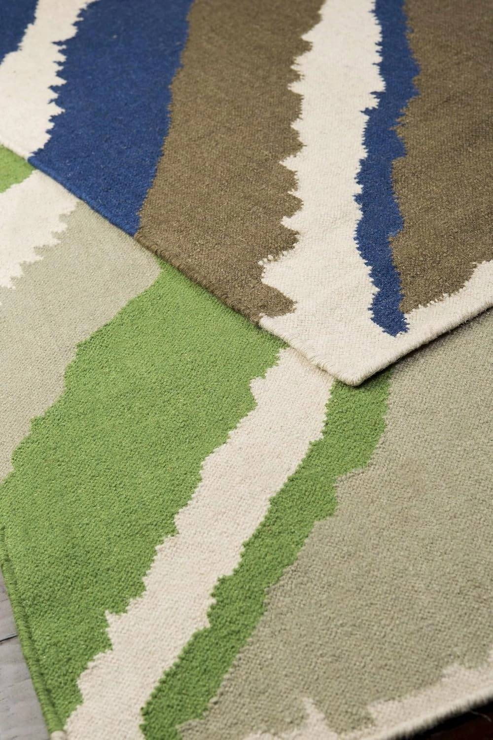 Hauteloom Doncaster Wool Living Room, Bedroom Area Rug - Bohemian, Transitional - Navy, Peach, Charcoal - 2' x 3'