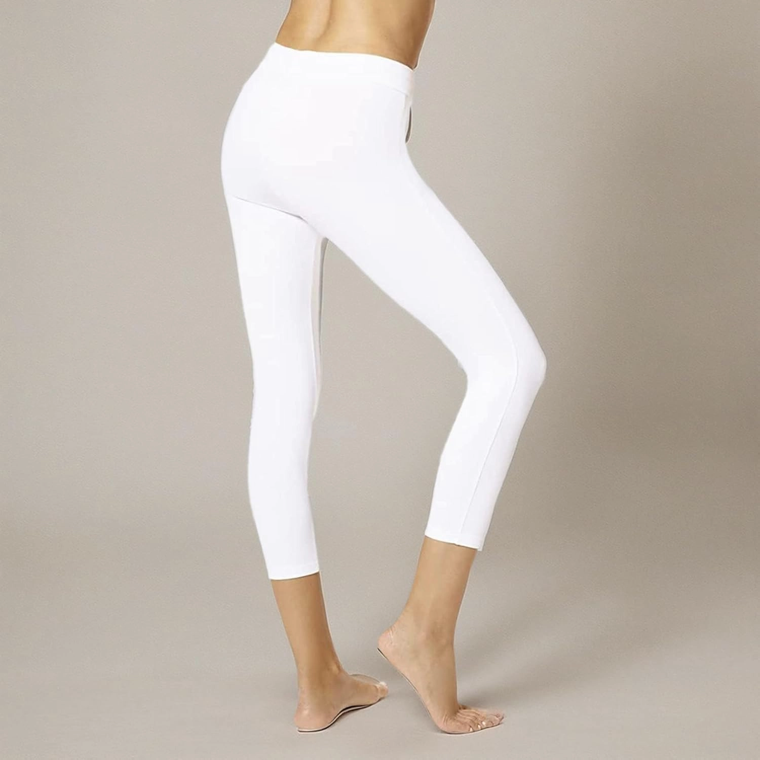 HUE Women's Wide Waistband Blackout Cotton Capri Leggings, Assorted