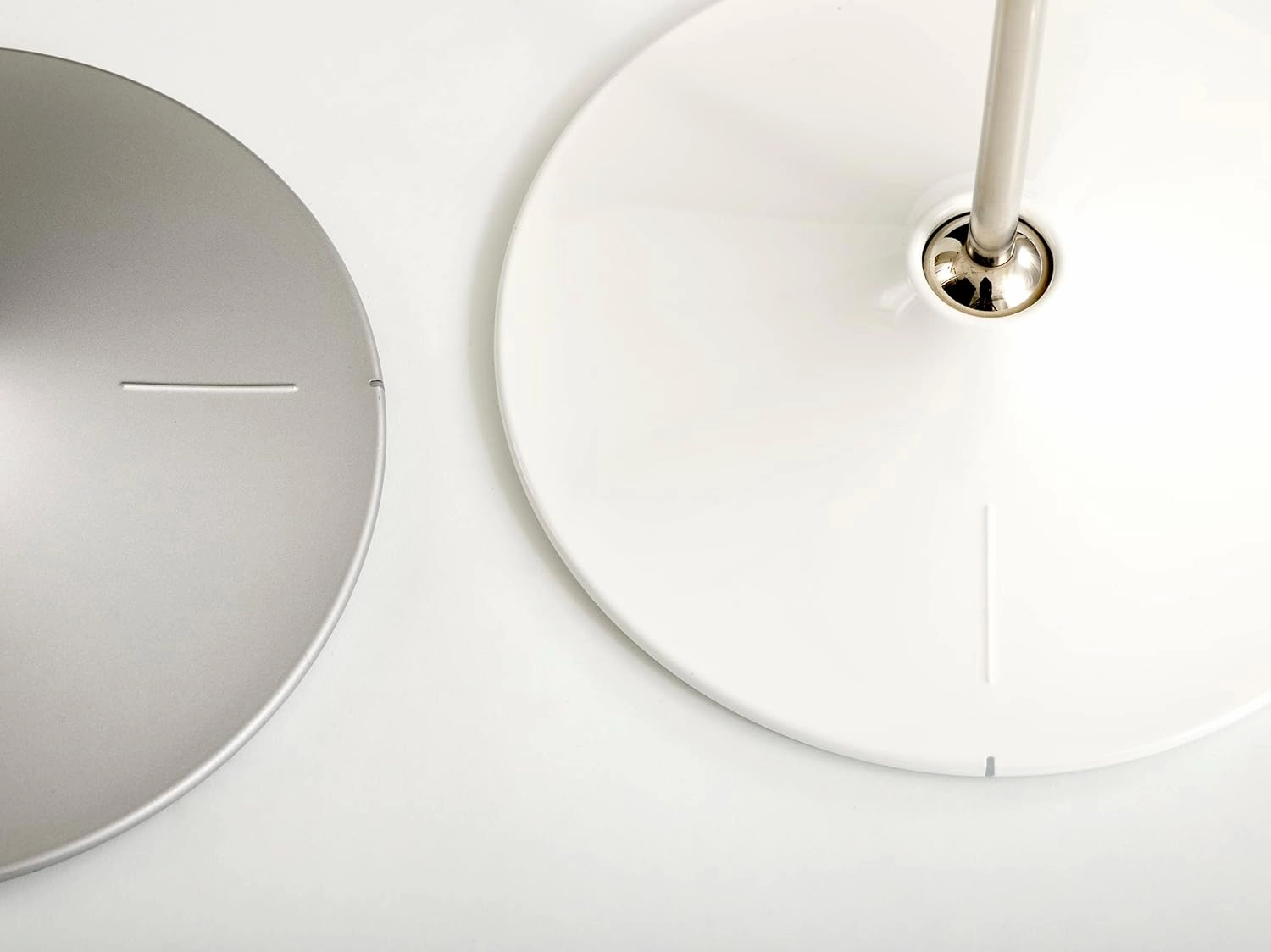 Humanscale Horizon 2.0 LED Task Light - Arctic White (High-Gloss)