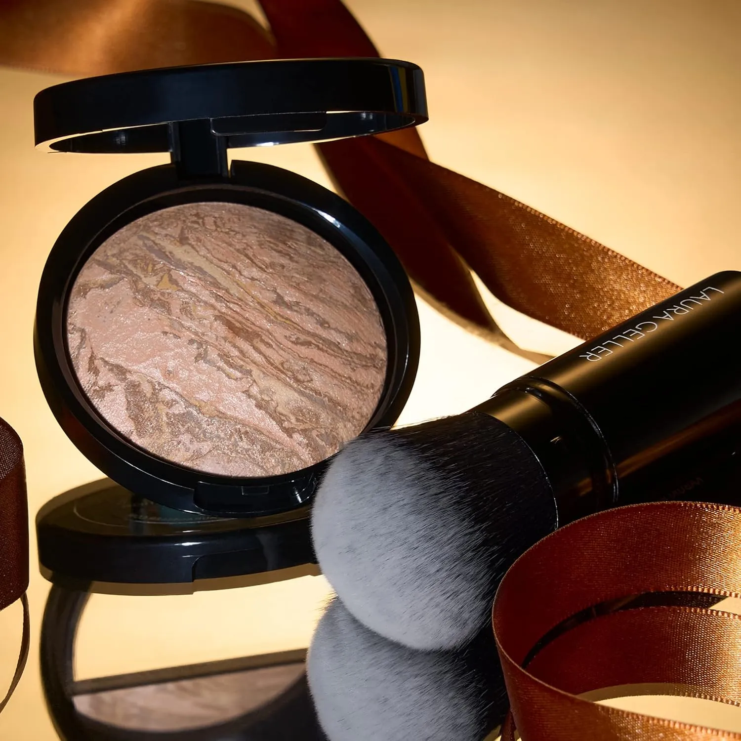 LAURA GELLER NEW YORK Get Glowing Kit (2pc): Baked Balance-n-Glow Illuminating Powder Foundation, Porcelain   Airbrush Kabuki Makeup Brush