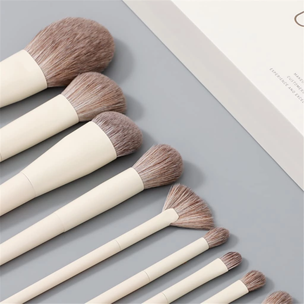 Makeup Brush 10 Soft White Loose Powder Makeup Brush Set Facial Foundation Powder Eye Shadow Eyebrow Highlight Beauty Tool Cosmetic Products(10pcs,White)