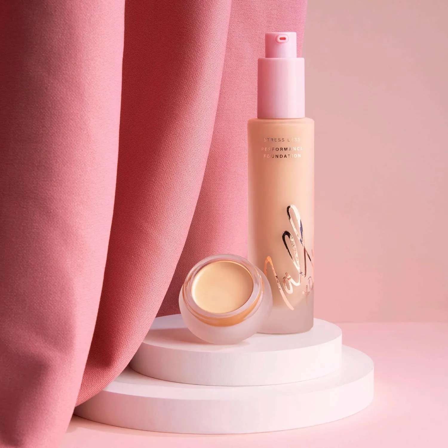 Mally Beauty Stress Less Performance Concealer - Medium - Buildable Coverage - Formulated with Niacinamide - Brightens and Hydrates - Covers Redness and Blemishes