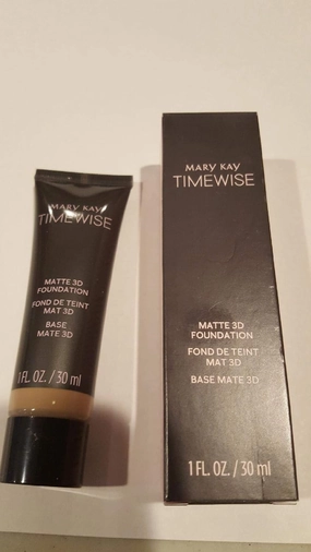 Mary Kay TimeWise Matte-Wear 3D Foundation 1 Fl oz. / 30 ml - Bronze W 100