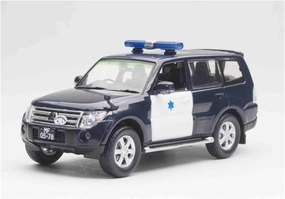 Metal Die Cast Toy Cars 1:43 for Mitsubishi Pajero Police Car Public Security Customs Red Alloy Model for Home Or Office Décor(Black)