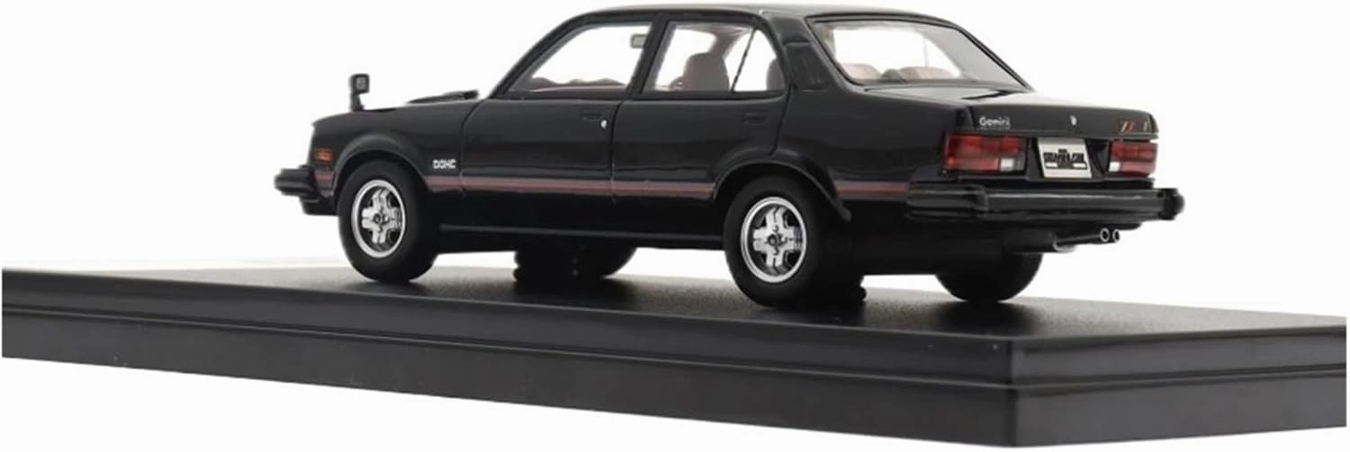 Metal Die Cast Toy Cars 1:43 Scale Resin Car Model for Gemini Sedan ZZ/T 1981 Vehicles Simulation Toys Collection for Home Or Office Décor(Yellow)