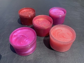 NO PROB-LLAMA Pre-made Lip Gloss/Wholesale Lip Gloss (16 fl oz, #2 - Strawberry Scented)
