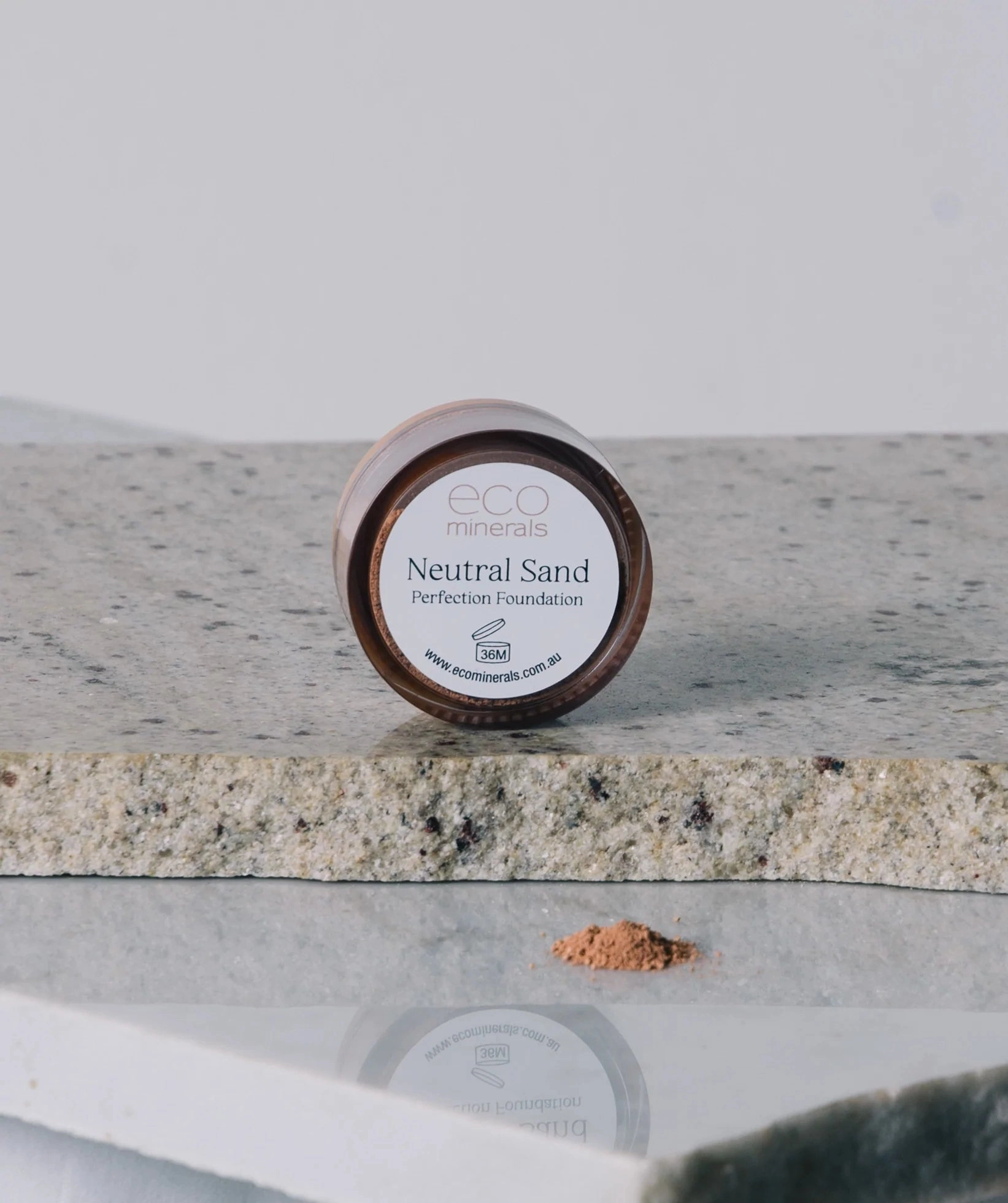 Perfection Dewy Neutral Sand 5 gram Jar