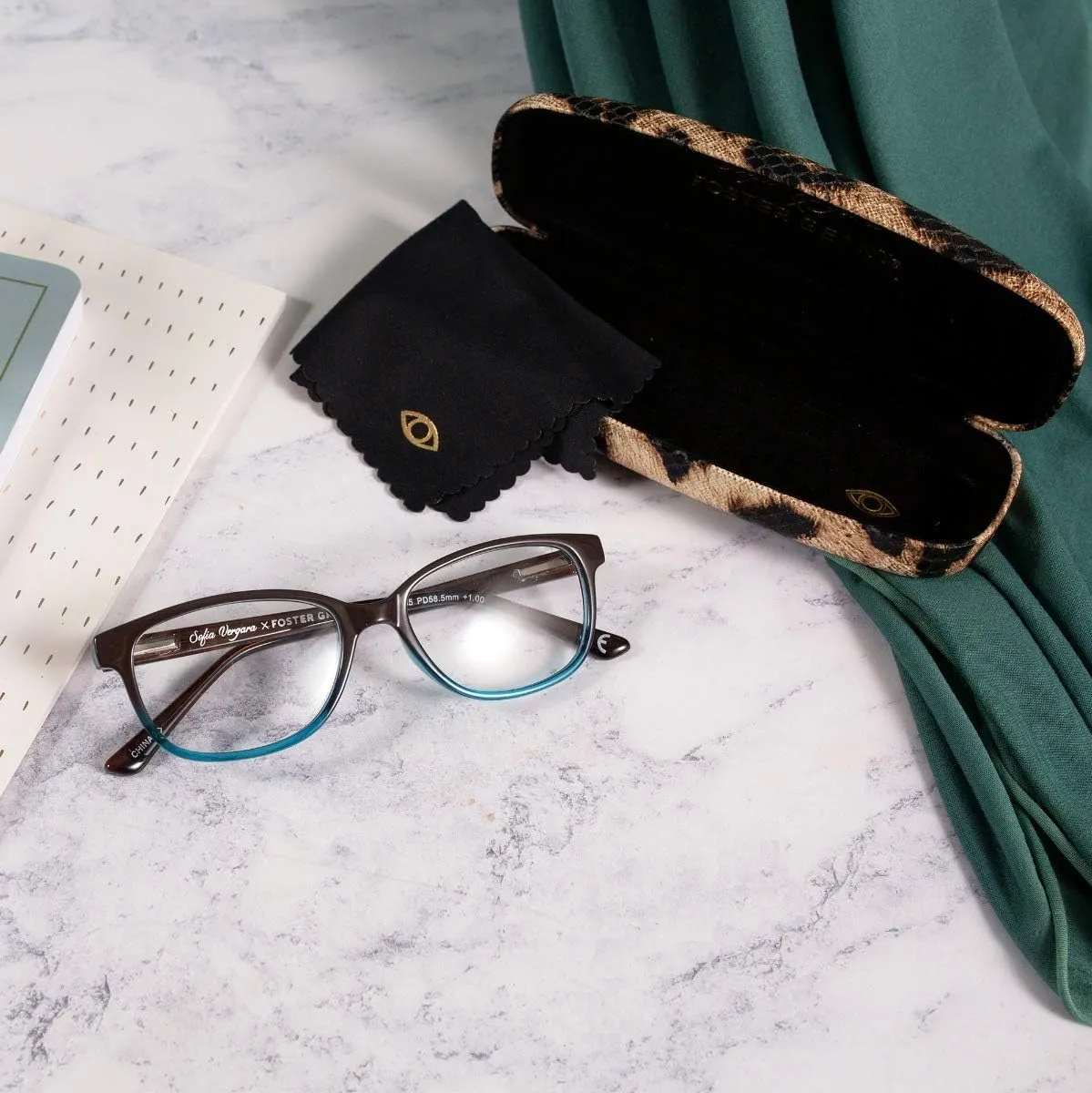 Sofia Vergara x Foster Grant Women's Alicia Reading Glasses Rectangular
