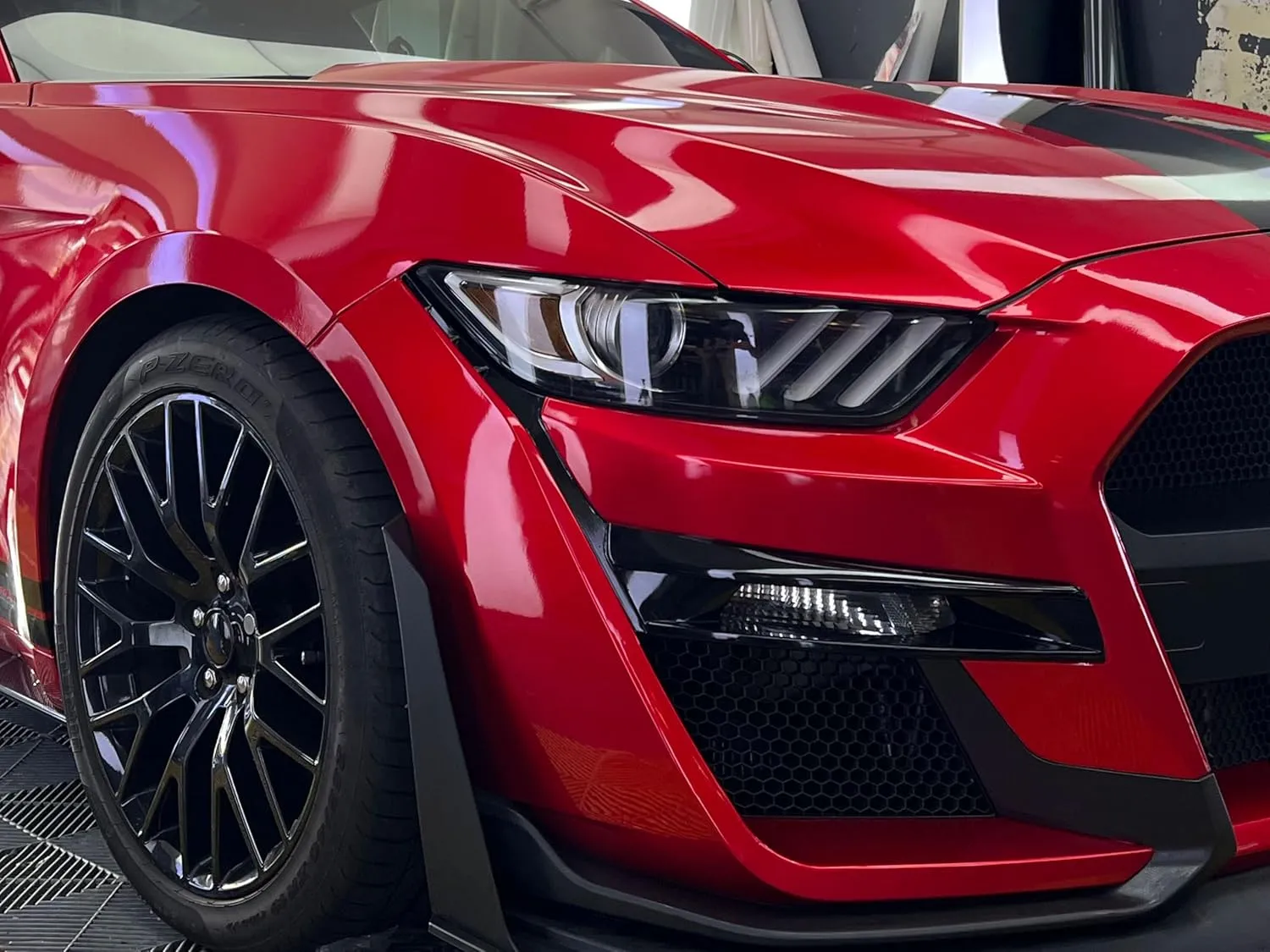 VViViD  Ultra Gloss Metallic Candy Red Vinyl Car Wrap Premium Paint Replacement Film Roll with Nano Air Release Technology (10ft x 5ft)