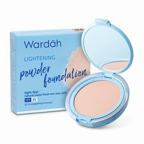 Wardah LGHT Powder Foundation Extra Cover SPF 15 (04 Natural), 12 gram