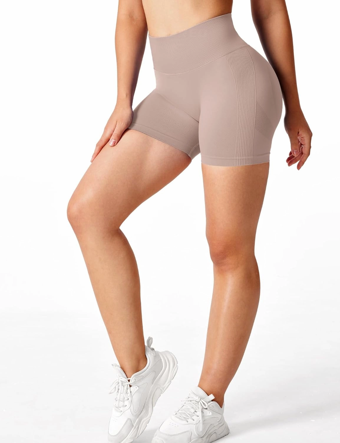 YEOREO Professional Women Workout Shorts 3.6" Scrunch Shorts Seamless High Waisted Contour Gym Yoga Biker Shorts